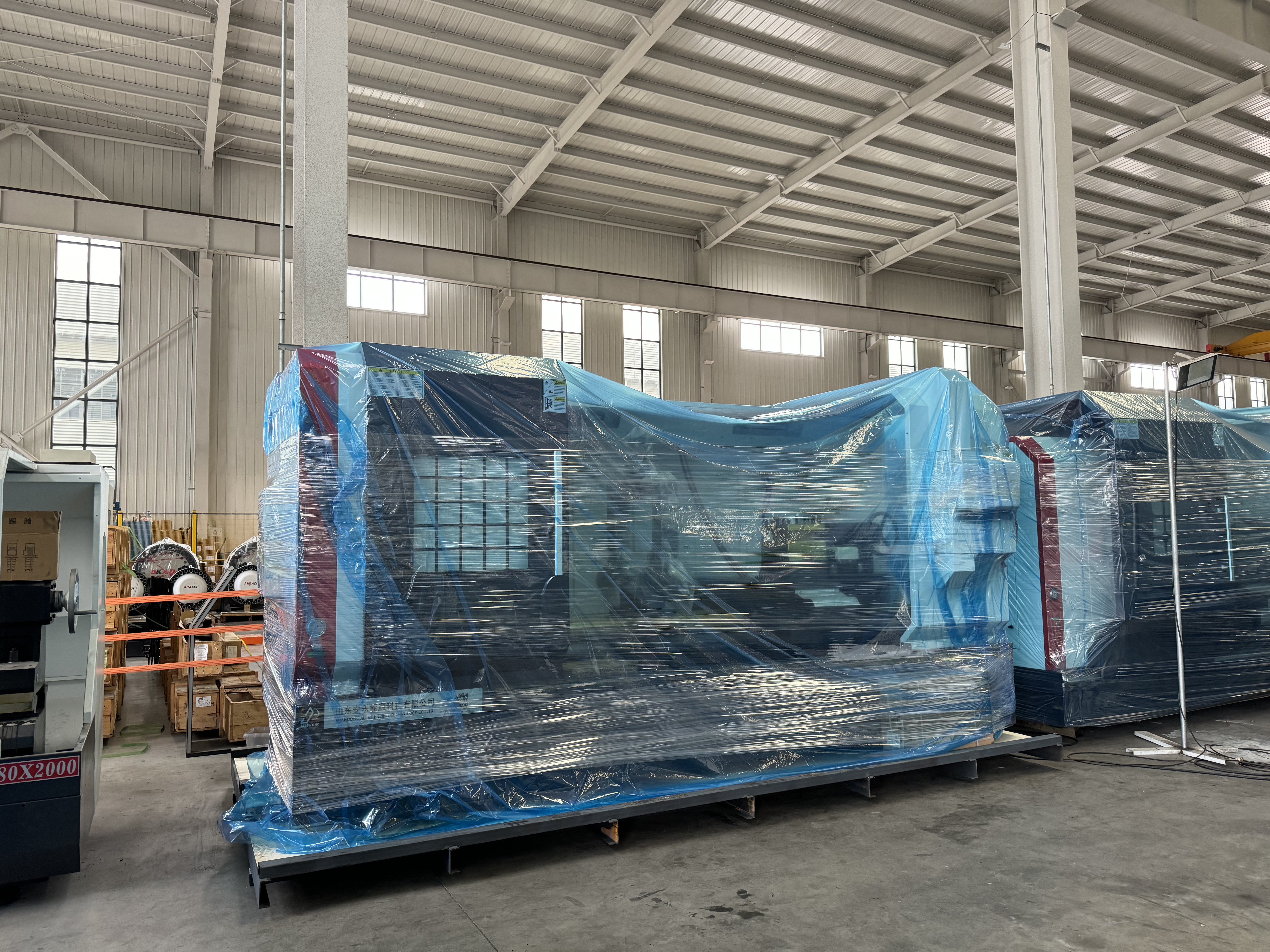ALCK61100X2000 CNC lathe has been packed and will be shipped to Colombia