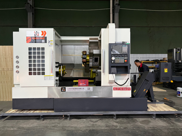 Excellent Features of TCK600DY Lathe